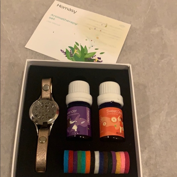 NEW Aromatherapy Set - Picture 2 of 4